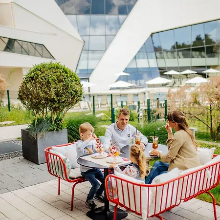 فندق ثيرمينهوتيل كارافانكينهوف 4*